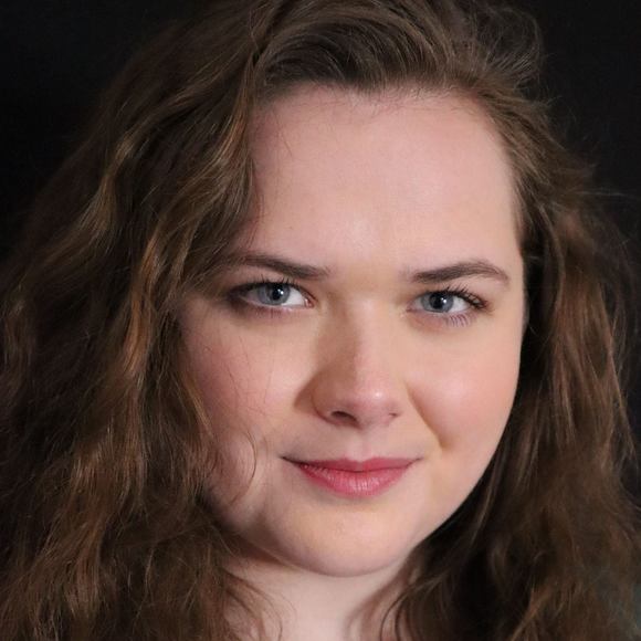 Meet your Posher, Stéphanie - Picture 1 of 1